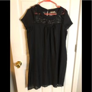 Hot Touch Women’s Black Knee-Length Dress, Size M.